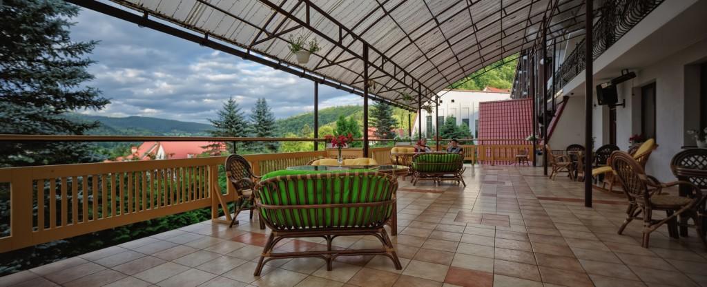 Karpaty Hotel Jaremtsje Buitenkant foto