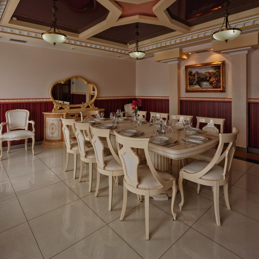 Karpaty Hotel Jaremtsje Buitenkant foto