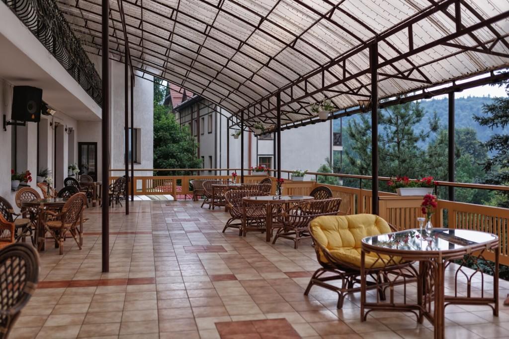 Karpaty Hotel Jaremtsje Buitenkant foto