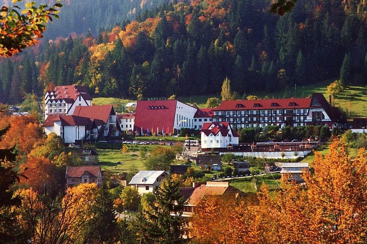 Karpaty Hotel Jaremtsje Buitenkant foto