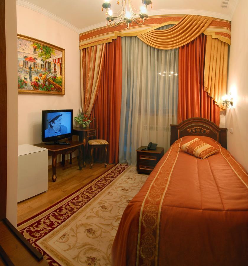 Karpaty Hotel Jaremtsje Buitenkant foto